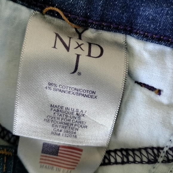 NYDJ Women's Blue dark wash Straight jeans size 10 - Picture 10 of 10